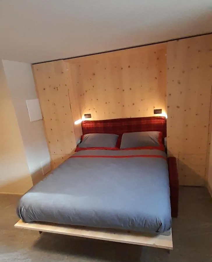 דירות בורמיו Casa Eli